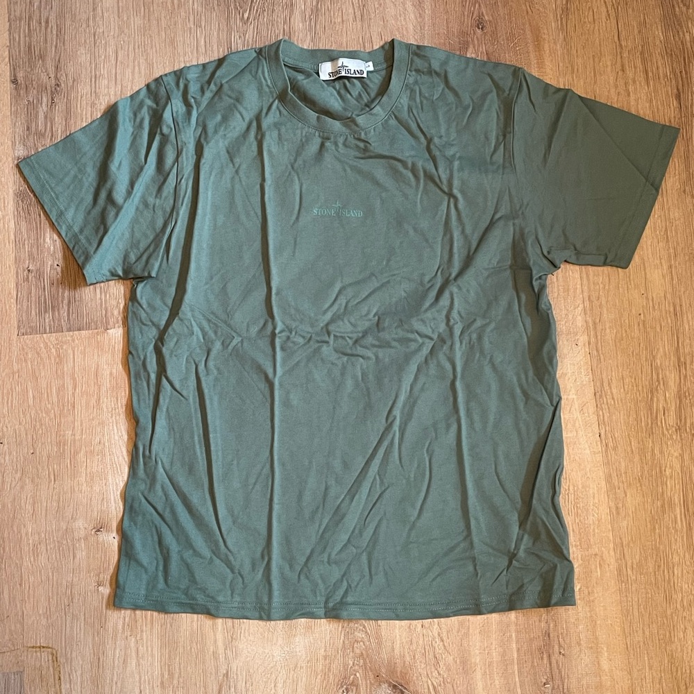 Men’s Stone island t shirt